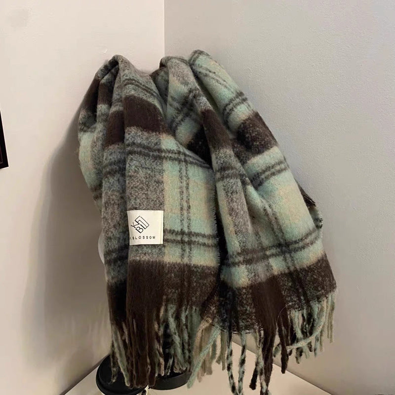 Fashionable Plaid Winter Scarf for Women | Soft & Warm