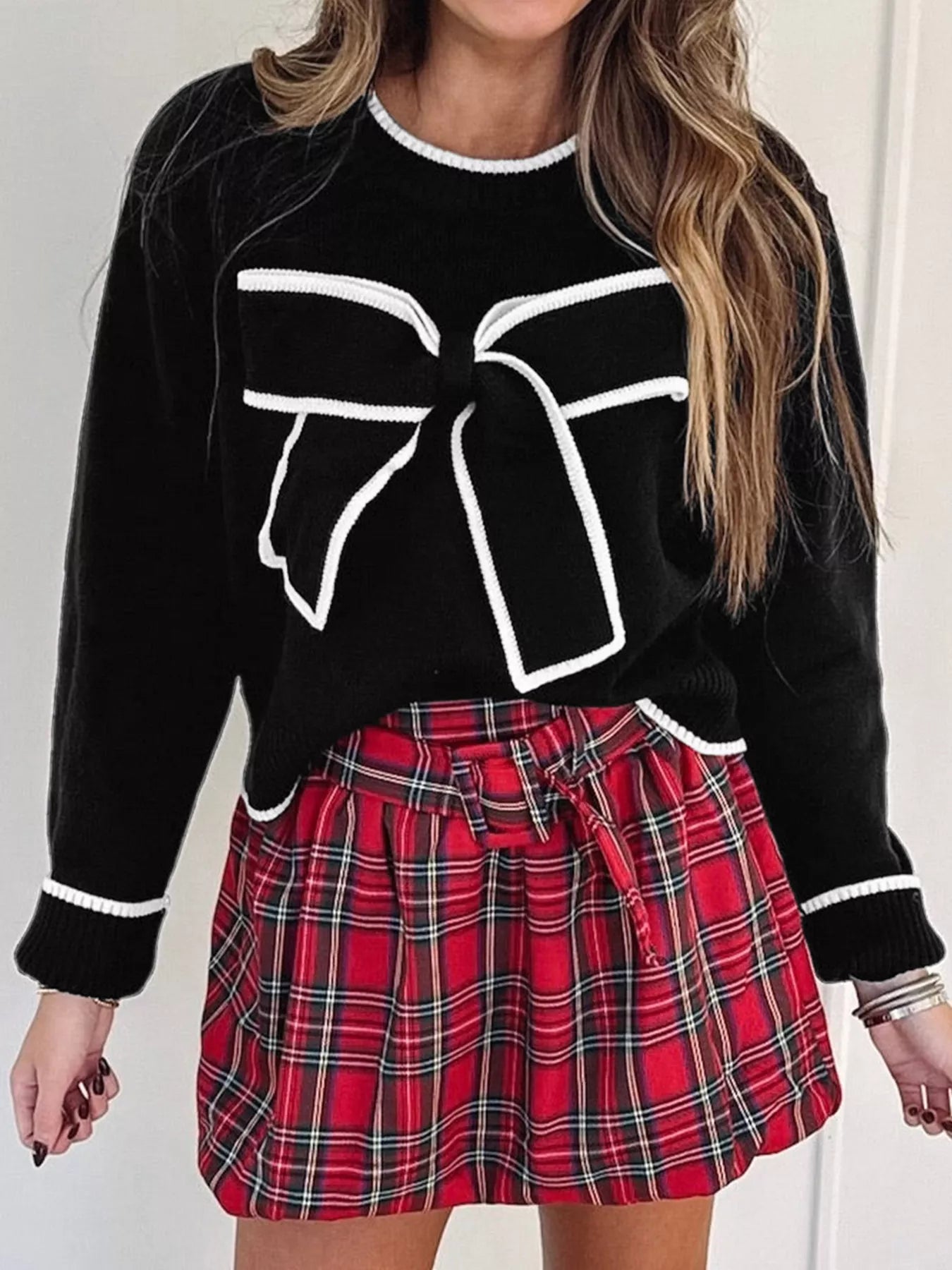 Festive Cropped Sweater for Holiday Gatherings