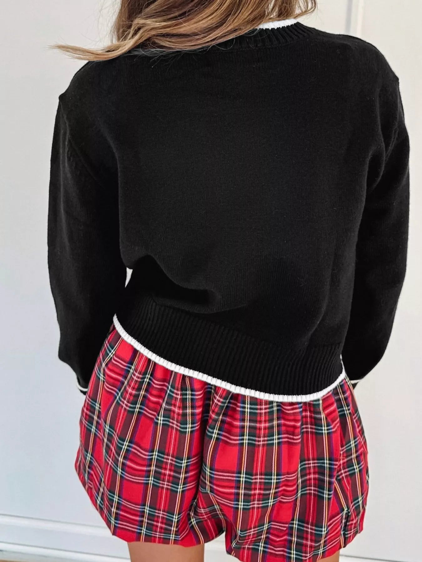 Stylish Winter Cropped Bow Accent Sweater